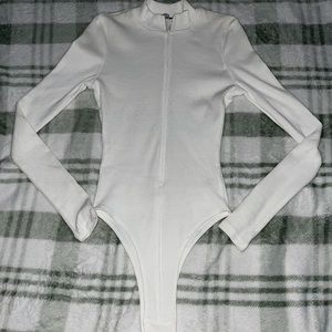 NEW NEVER WORN WHITE FASHION NOVA BODYSUIT